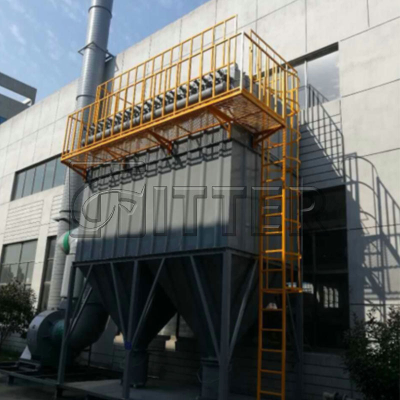 Pulse bag type dust collector
